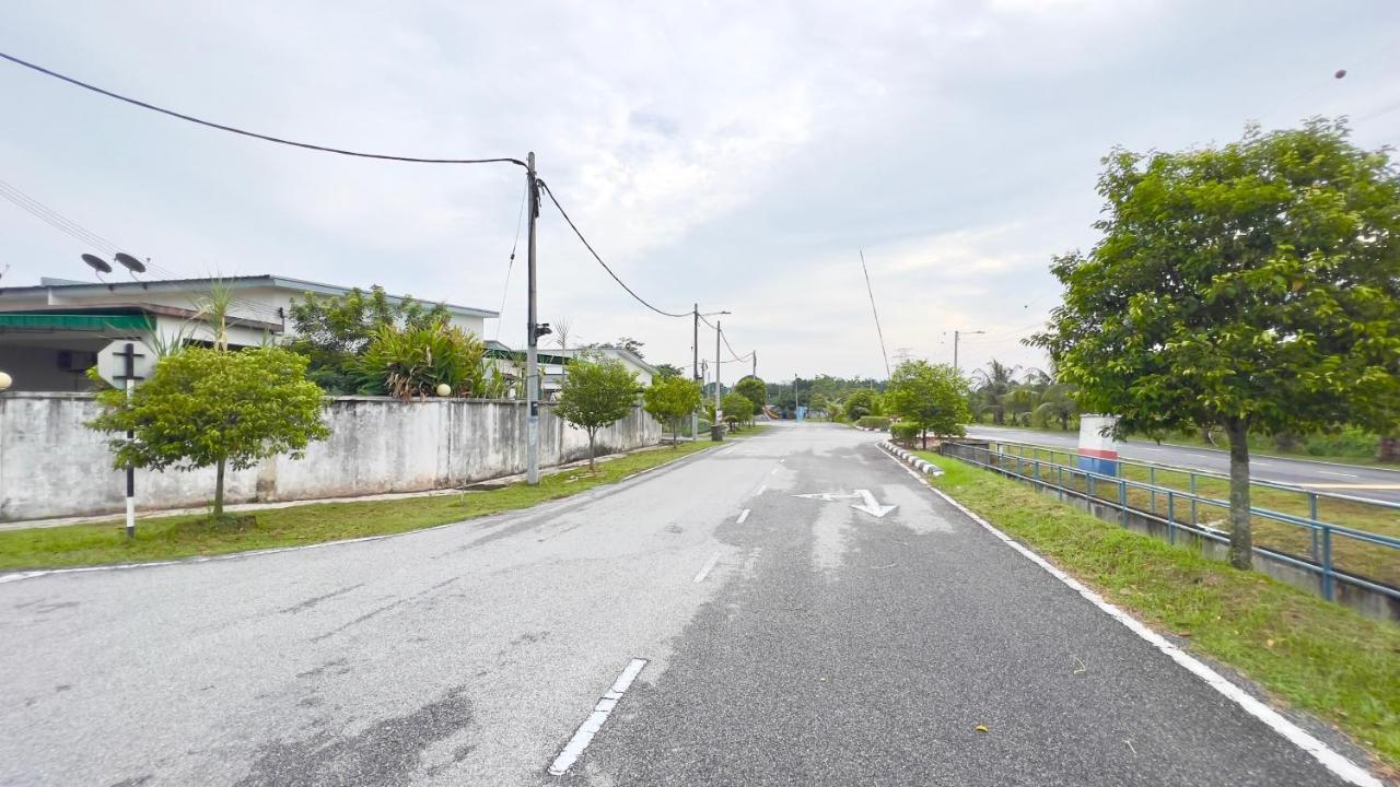 De Qasturee Klia@Kota Warisan Homestay Nearest To Airport Kampong Besut Dış mekan fotoğraf